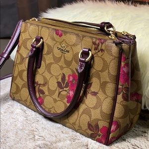 🌹SOLD 🌹 Authentic Coach mini